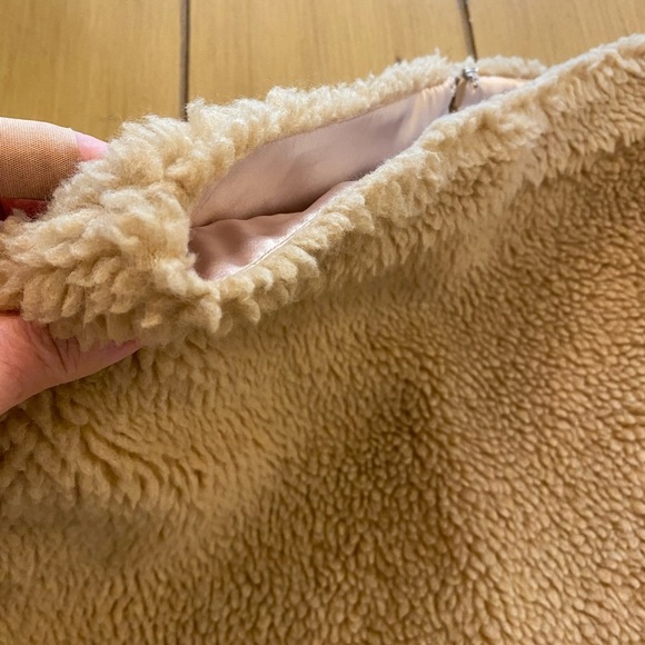 Aliette Women’s Sherpa Faux Fur Mini Skirt Tan Lined New w/o tag size 10 - Picture 14 of 16